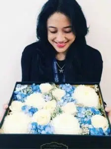 Custom Mom Flower Box for Mother's Day 4 Beautiful in Blue
