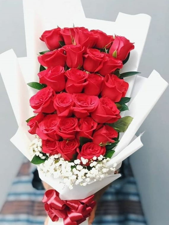 25 Roses Bouquet 3 25 Roses Bouquet