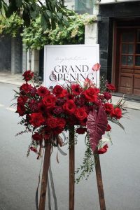 Grand Opening Flowers: The Best Gift for a Business Opening? 3 Grand Opening Flowers roses